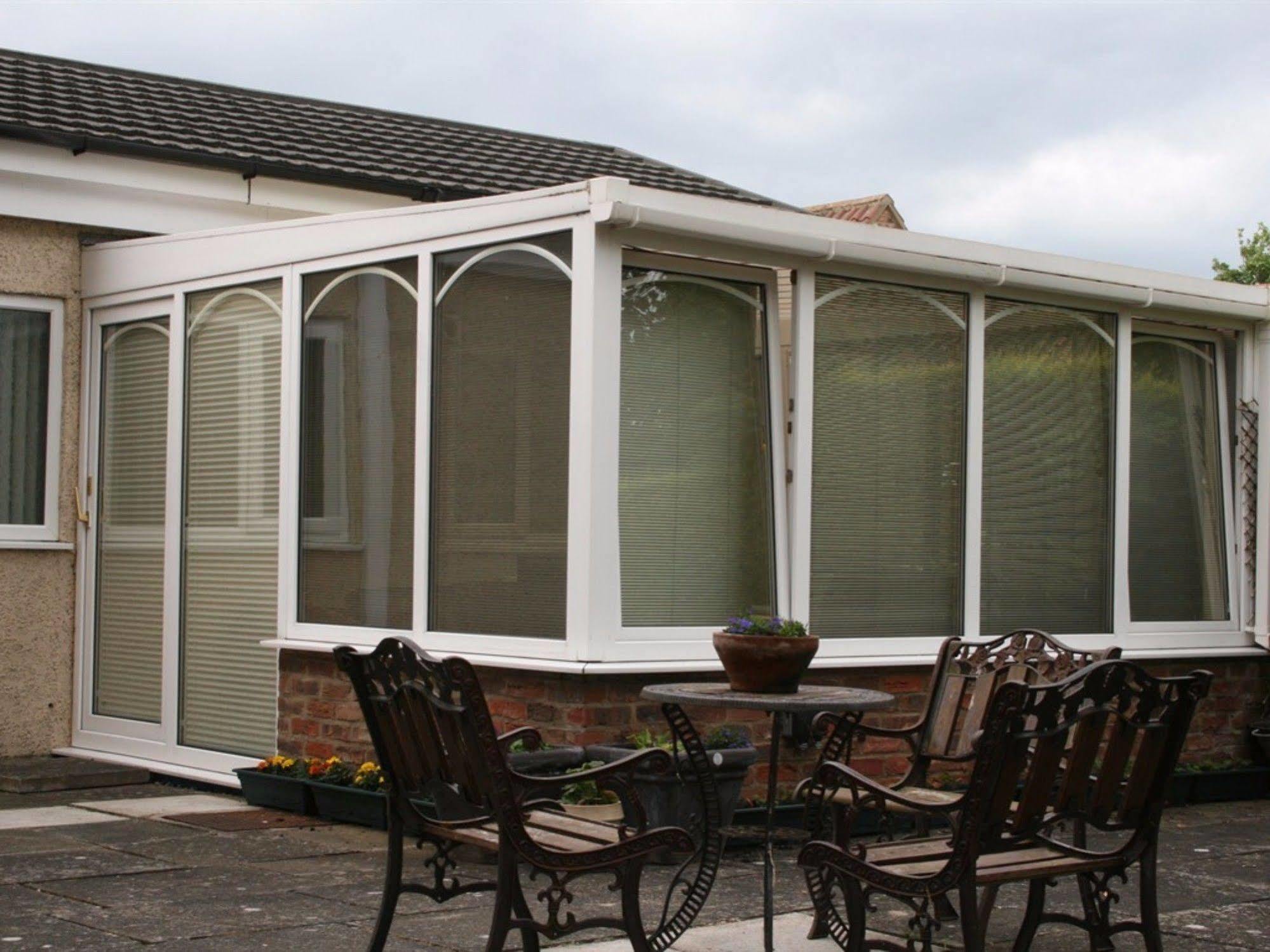 The Manor Guest House York Exterior photo